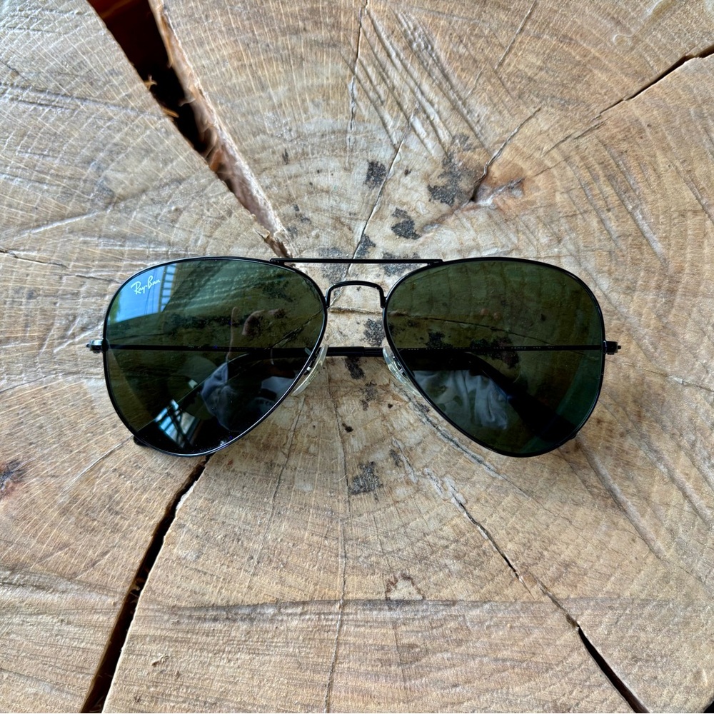 Ray-Ban Black Aviator Sunglasses with Dark Greenish Lenses